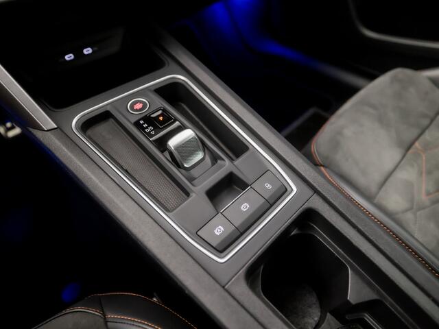 Seat LEON Sportstourer 1.5 eTSI FR Business Intense 150Pk Automaat (VITUAL COCKPIT, APPLE CARPLAY, GROOT NAVI, KEYLESS, LEDER/ALCANTARA, STUUR/STOELVERWARMING, SPORTSTOELEN, ADAPTIVE CRUISE, GETINT GLAS, SFEERVERLICHTING, NIEUWSTAAT)