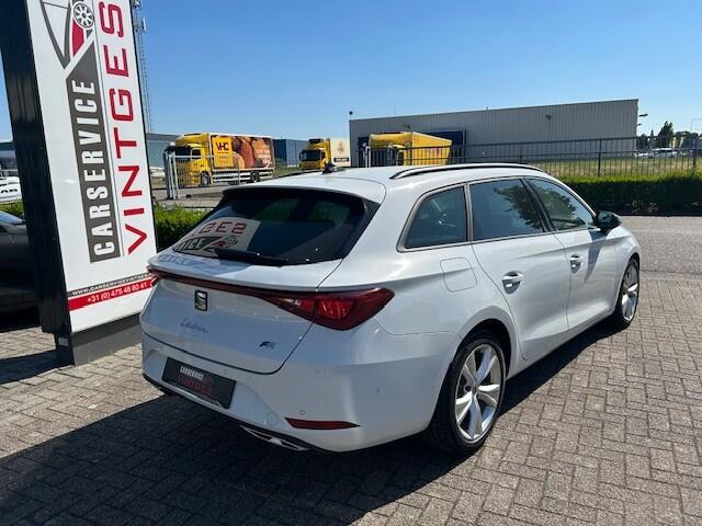 Seat LEON Sportstourer 1.0 eTSI FR Business Intense virtuel cockpit/ Carplay/ Automaat