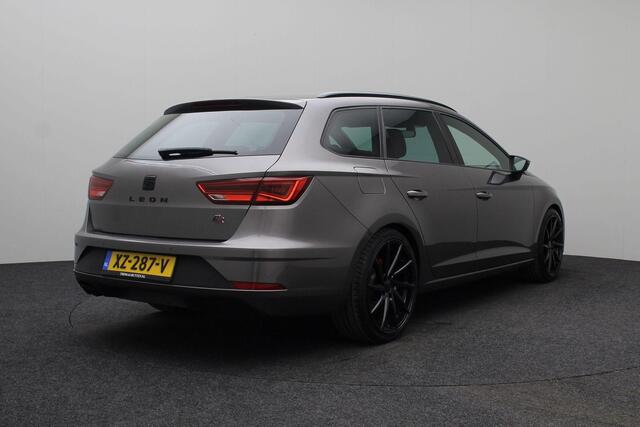 Seat LEON ST 1.4 TSI FR X-PERIENCE 2018 | Airco | Navigatie | Cruise Control | Carplay | Stuurwiel Bediening | 19' Lichtmetaal | Boekjes | Onderhoudshistorie | 2 Sleutels