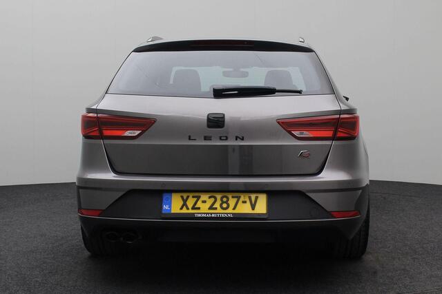 Seat LEON ST 1.4 TSI FR X-PERIENCE 2018 | Airco | Navigatie | Cruise Control | Carplay | Stuurwiel Bediening | 19' Lichtmetaal | Boekjes | Onderhoudshistorie | 2 Sleutels