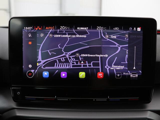 Seat LEON 1.5 eTSI FR | Sfeerverlichting | Appel CarPlay | Navigatie | Camera | Cruise Control | LED | LMV 18