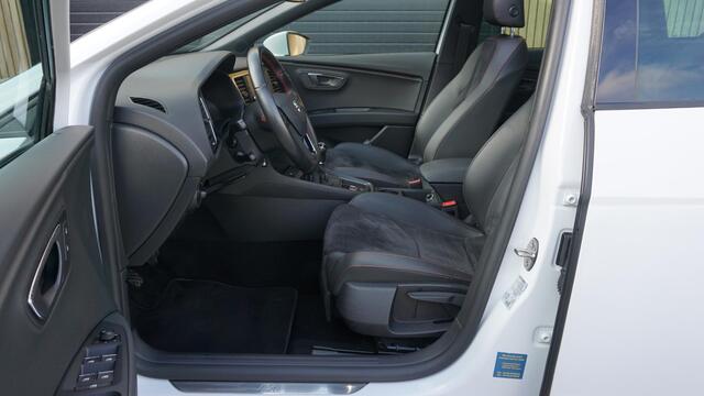 Seat LEON ST 1.4 EcoTSI 150pk FR-Line Pano.Dak LED 18inch LM Trekhaak Navi Clima *NL auto* 132368km *Nevada white Pearl*