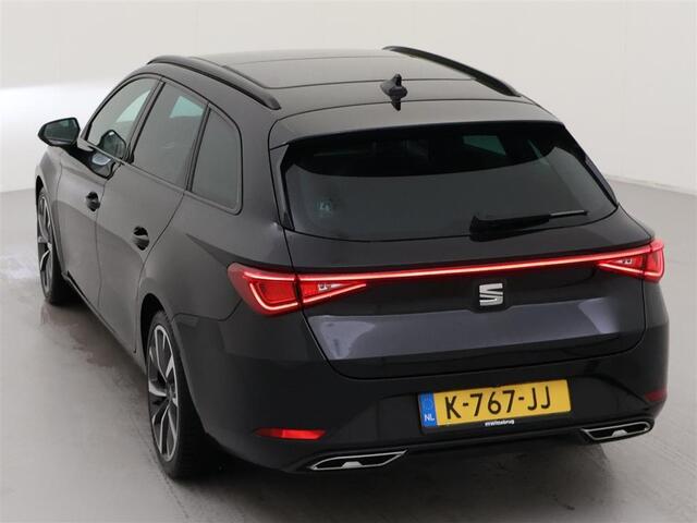 Seat LEON Sportstourer 1.5 TSI FR Launch Edition / PANO/ TREKHAAK/ CAMERA/ PARK. SENSOREN/ LED/ ELEK. ACHTERKLEP/ MEMORY SEATS/