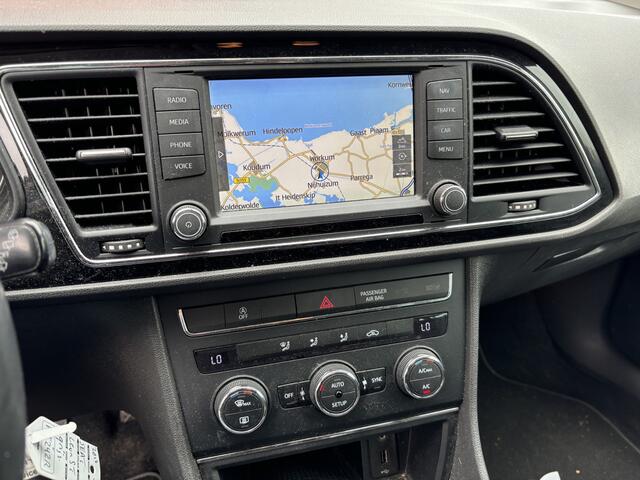 Seat LEON ST 1.0 EcoTSI Style Connect TREKHAAK / NAVI / CLIMA / CARPLAY / PDC / BLUETOOTH / CRUISE / NL-AUTO