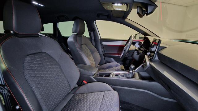 Seat LEON Sportstourer 1.5 TSI FR Launch Edition | Camera | Keyless | Stoelverwarming
