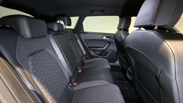Seat LEON Sportstourer 1.5 TSI FR Launch Edition | Camera | Keyless | Stoelverwarming