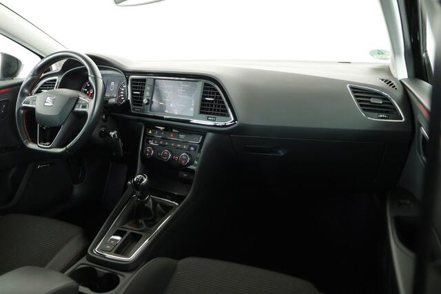Seat LEON ST 1.4 EcoTSI FR / LED / ACC / Seat Sound / CarPlay / Navi