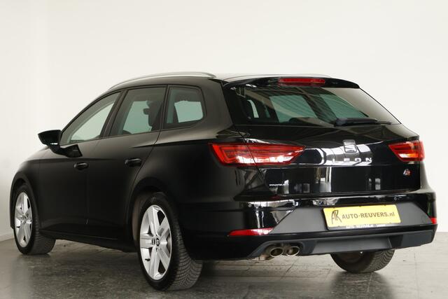 Seat LEON ST 1.4 EcoTSI FR / LED / ACC / Seat Sound / CarPlay / Navi