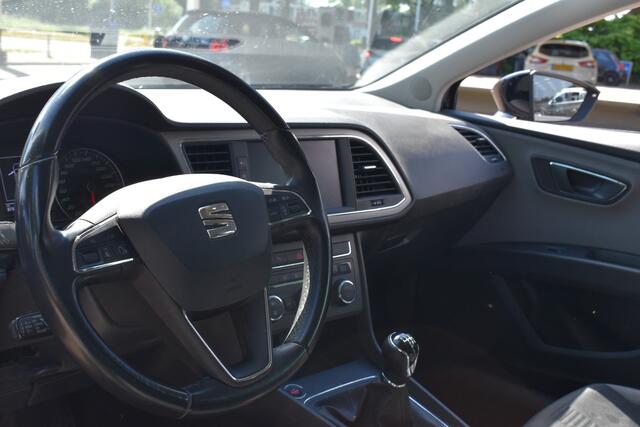 Seat LEON 1.5 TSI Style Ultimate Edition | Carplay Navi | Keyless | Adaptieve Cruise | 12 mnd BOVAG garantie