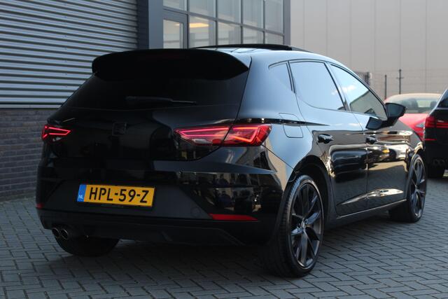 Seat LEON 1.5 TSI FR Ultimate Edition Black | Pano | Virtual | Beats