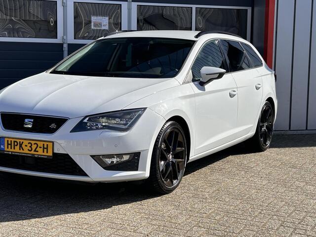Seat LEON ST 1.4 EcoTSI FR | LED | Lichtmetaal | Parkeer sensoren | Stoel verwarming |