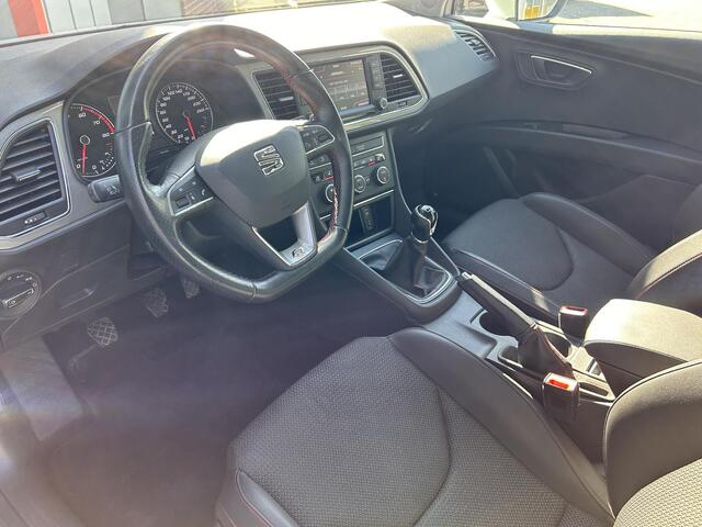 Seat LEON ST 1.4 EcoTSI FR | LED | Lichtmetaal | Parkeer sensoren | Stoel verwarming |