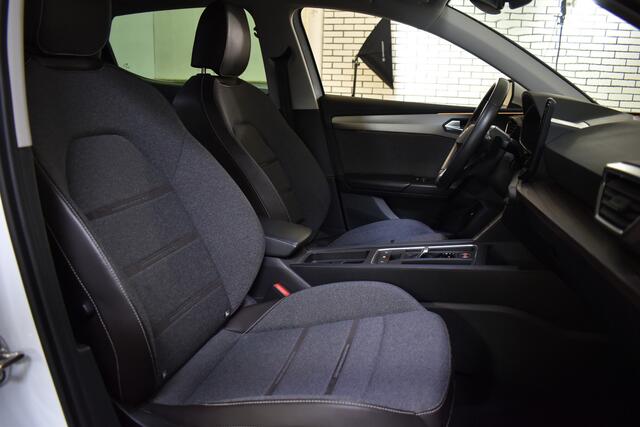 Seat LEON 204PK DSG eHybrid PHEV XCELLENCE CAMERA/NAVI/CARPLAY