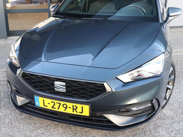 Seat LEON Sportstourer 1.5 TSI 150pk FR Business Intense | Trekhaak | 18" lichtmetalen velgen | Achteruitrijcamera | Navigatie | Full LED koplampen |