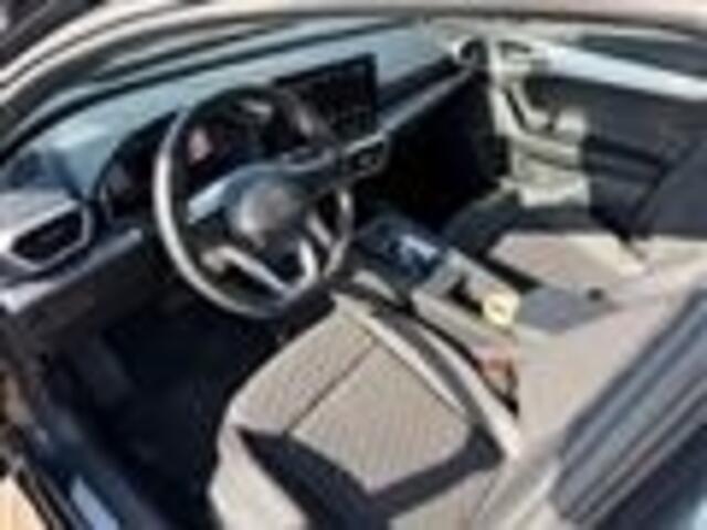 Seat LEON Sportstourer 1.5 eTSI FR Launch Edition