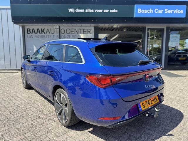 Seat LEON 1.4 e-HYBRID Xcellence | Panoramadak | ACC | Trekhaak