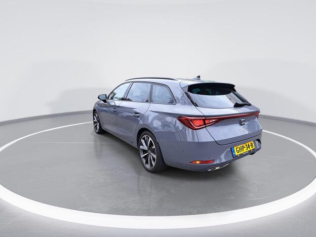 Seat LEON Sportstourer 1.5 eTSI FR Business Intense | 18 inch velgen performance Supreme | Safe en Drive | Graphene grey