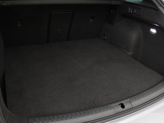 Seat LEON 1.4 TSI eHybrid PHEV FR | Carplay | Sfeerverlichting | Navigatie | Full LED | Sportstoelen | Parkeerhulp | Climate control | Cruise control