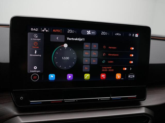 Seat LEON Xcellence 1.4 TSI eHybrid PHEV | LED | Achteruitrijcamera | Navigatie | Stoelverwarming | Parkeersensoren voor/achter | Park Assist