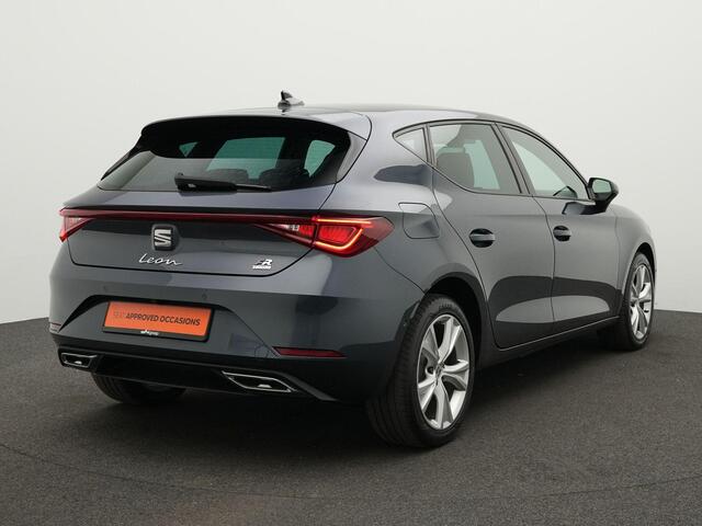 Seat LEON FR 1.4 TSI eHybrid 204 pk PHEV | Full LED | Automatische inparkeerhulp | Achteruitrijcamera | Adaptieve Cruise Control | Keyless | 17 inch