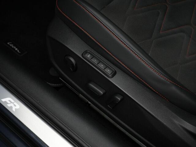 Seat LEON FR 1.4 TSI eHybrid 204 pk PHEV | Full LED | Automatische inparkeerhulp | Achteruitrijcamera | Adaptieve Cruise Control | Keyless | 17 inch