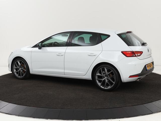 Seat LEON 1.4 TSI FR | Stoelverwarming | Carplay | Trekhaak | Full LED | SEAT Sound | Climate control | Navigatie | Cruise control | Parkeerhulp