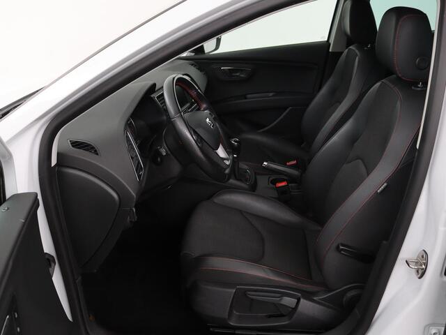 Seat LEON 1.4 TSI FR | Stoelverwarming | Carplay | Trekhaak | Full LED | SEAT Sound | Climate control | Navigatie | Cruise control | Parkeerhulp
