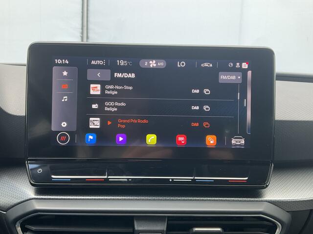 Seat LEON Sportstourer 1.5 eTSI Automaat Style Business Intense Trekhaak Carplay