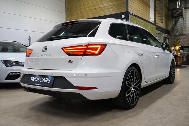 Seat LEON ST 1.4 TSI FR * Trekhaak - LED - 19" - Sound - Lane - App - DAB *