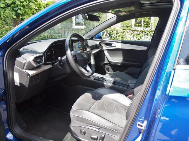Seat LEON Sportstourer 1.4 TSI eHybrid PHEV FR | Panoramadak | Camera | Apple Carplay | Cruise Control | Sfeerverlichting |