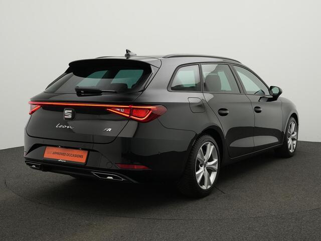 Seat LEON Sportstourer 1.5 eTSI 150 pk DSG FR Business Intense | Stuur-/stoelverwarming | Achteruitrijcamera | Navigatie | Adaptive Cruise