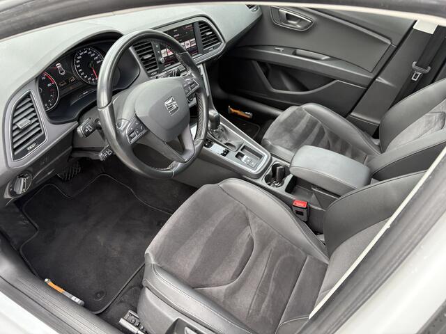 Seat LEON 1.0 EcoTSI Style Business Intense / AUTOMAAT / PANORAMADAK / NAVI / 110dkm! NAP!