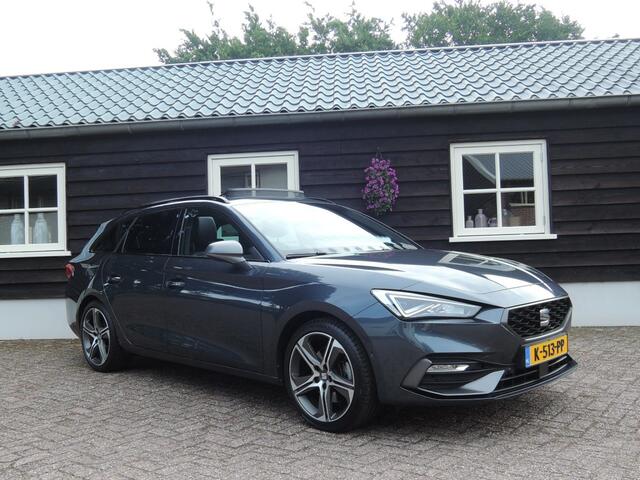 Seat LEON 1.5 eTSI FR DSG Launch Edition