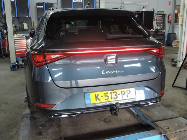 Seat LEON 1.5 eTSI FR DSG Launch Edition