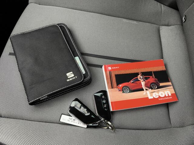 Seat LEON 1.0 TSI Style Launch Edition (111 PK) 2e-Eig. & Keurig-Onderh. BOVAG-Garantie. NL-Auto, Navigatie/Apple-Carplay/Android-Auto, Adaptive-Cruisecontrol, Keyless-Start, Parkeersensoren-V+A, Achteruitrijcamera, DAB, Lm-Velgen-17Inch, Privacy-Glas