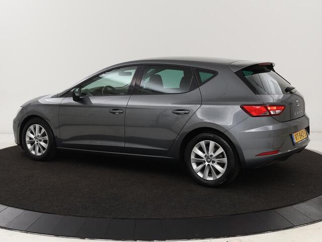 Seat LEON 1.0 TSI Style Intens | Automaat | Carplay | Navigatie | Keyless | Parkeerhulp | Climate control | Cruise control | Bluetooth