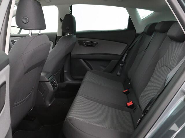 Seat LEON 1.0 TSI Style Intens | Automaat | Carplay | Navigatie | Keyless | Parkeerhulp | Climate control | Cruise control | Bluetooth