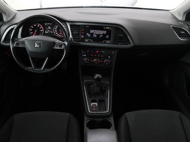 Seat LEON 1.4 TSI Style | Carplay | Full LED | Climate control | Navigatie | Parkeerhulp | Cruise control | Bluetooth