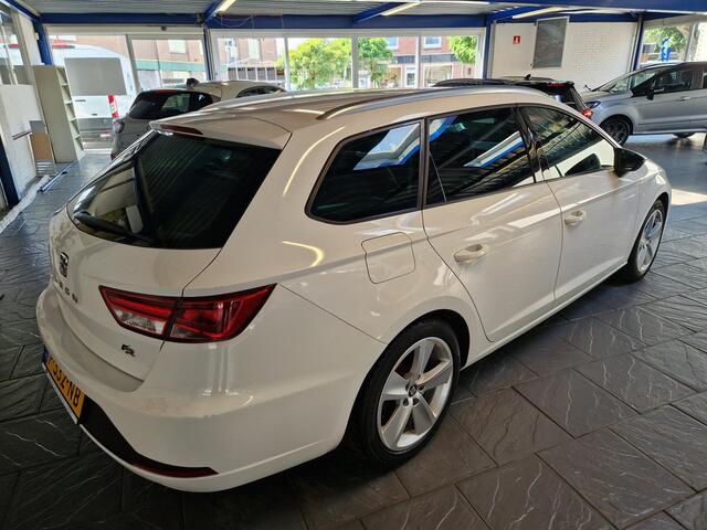 Seat LEON ST 1.4 TSI X-PERIENCE Connect FR uitvoering half leer.