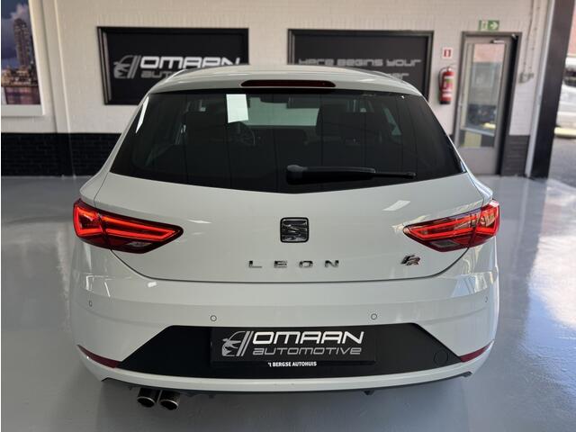 Seat LEON 1.8 TSI FR 180PK DSG PANO LED CAMERA