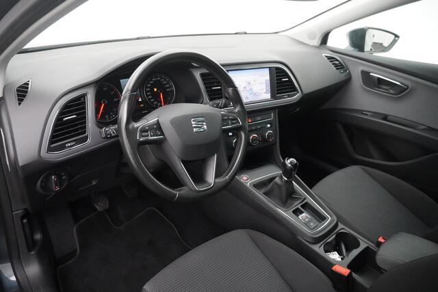 Seat LEON ST BWJ 2020 1.0 TSI 116 PK Style Ultimate Ed. PANORAMA / CLIMA / NAVI / CAMERA A / CRUISE / BLUETOOTH / KEYLESS ENTRY / PDC / CARPLAY
