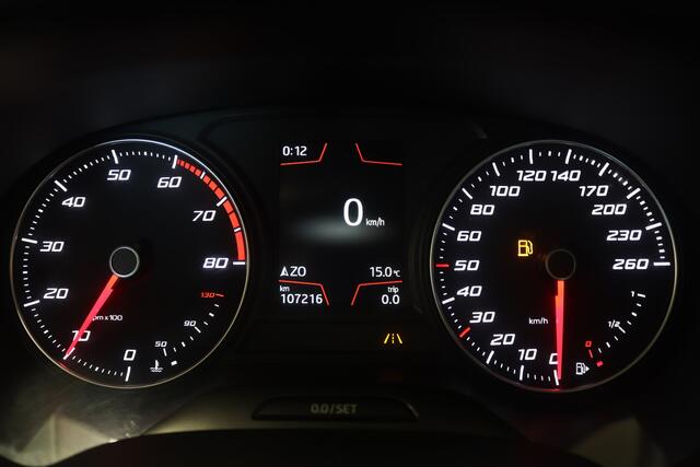 Seat LEON ST BWJ 2020 1.0 TSI 116 PK Style Ultimate Ed. PANORAMA / CLIMA / NAVI / CAMERA A / CRUISE / BLUETOOTH / KEYLESS ENTRY / PDC / CARPLAY
