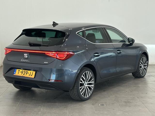 Seat LEON 1.4 TSI eHybrid PHEV FR Business Intense | Navigatie | Climate Control | Cruise Control | Lichtmetalen velgen 18" | Apple Carplay/Android Auto | Parkeersensoren voor, achter en achteruitrijcamera