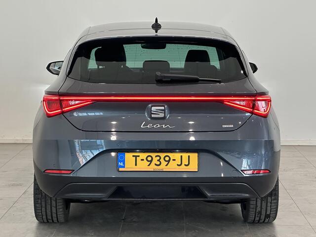 Seat LEON 1.4 TSI eHybrid PHEV FR Business Intense | Navigatie | Climate Control | Cruise Control | Lichtmetalen velgen 18" | Apple Carplay/Android Auto | Parkeersensoren voor, achter en achteruitrijcamera