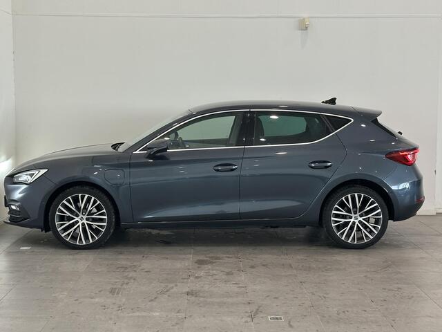 Seat LEON 1.4 TSI eHybrid PHEV FR Business Intense | Navigatie | Climate Control | Cruise Control | Lichtmetalen velgen 18" | Apple Carplay/Android Auto | Parkeersensoren voor, achter en achteruitrijcamera