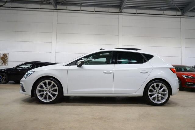Seat LEON 1.5 TSI FR DSG * Trekhaak - Pano - Virtual - Beats - ACC - Lane - 18" - Alcantara - App *