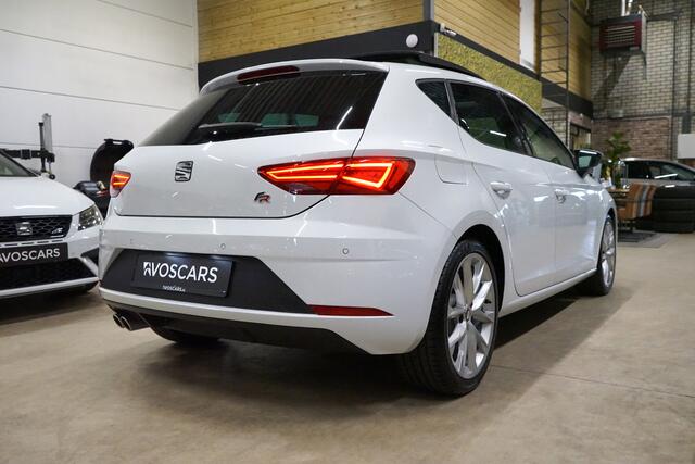 Seat LEON 1.5 TSI FR DSG * Trekhaak - Pano - Virtual - Beats - ACC - Lane - 18" - Alcantara - App *