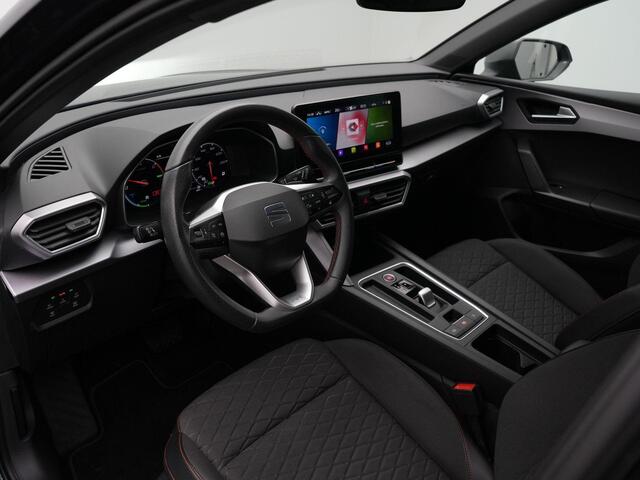 Seat LEON 1.4 TSI 204 pk DSG eHybrid PHEV FR | Stuur-/stoelverwarming | Achteruitrijcamera | Navigatie | Keyless | Cruise Control