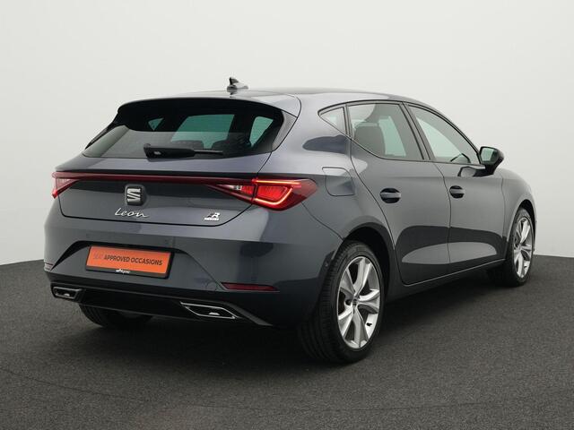 Seat LEON 1.4 TSI 204 pk DSG eHybrid PHEV FR | Stuur-/stoelverwarming | Achteruitrijcamera | Navigatie | Keyless | Cruise Control