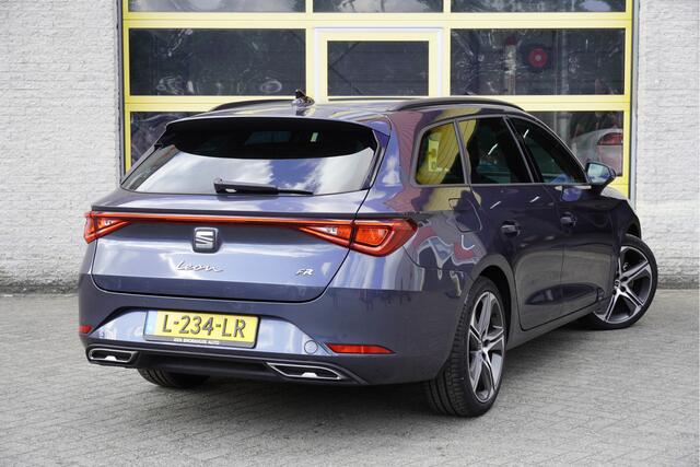 Seat LEON Sportstourer 1.5 eTSI 150PK! Automaat FR Business Intense BJ2021 Lmv 18" | Led | Pdc | Navi | Dynamische knipperlichten | Keyless entry | Elek. trekhaak | App-Connect | Virtual cockpit | Beats Audio | Climate control | Cruise control | Sportstoelen | Zwar